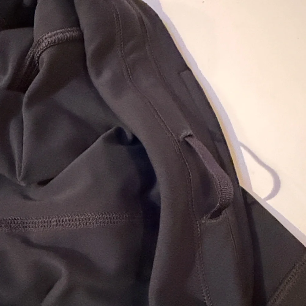 Lululemon Time To Sweat Crop 23